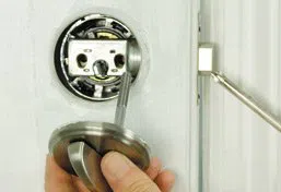 Amber Locksmith Store Miami, FL 305-894-5972 - Lock-replace